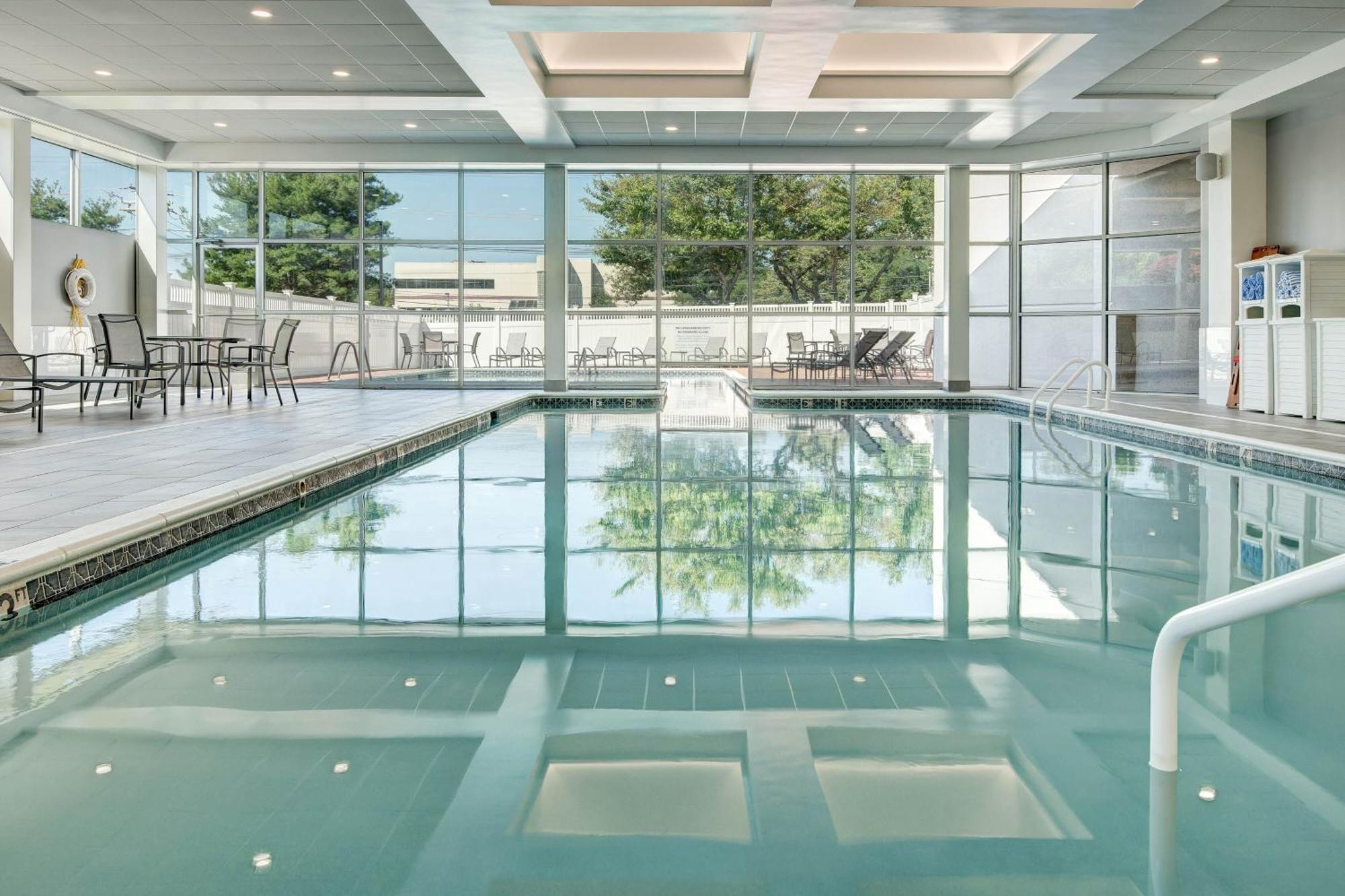 Sheraton Eatontown Hotel Extérieur photo
